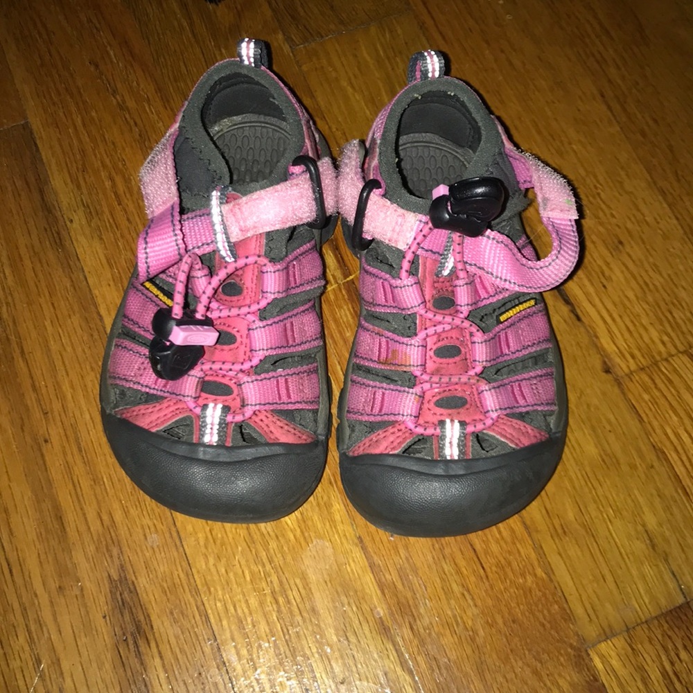 Keen sandal